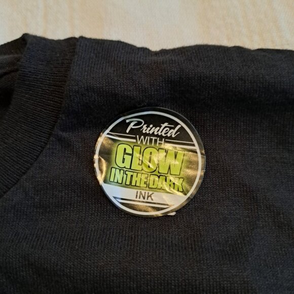 TMNT boys size Large glow in the dark black long sleeve shirt, 2015 design NEW - Picture 2 of 4